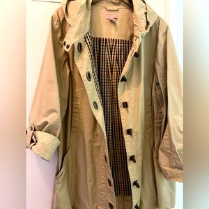 Women Hooded Rain Jacket Raincoat